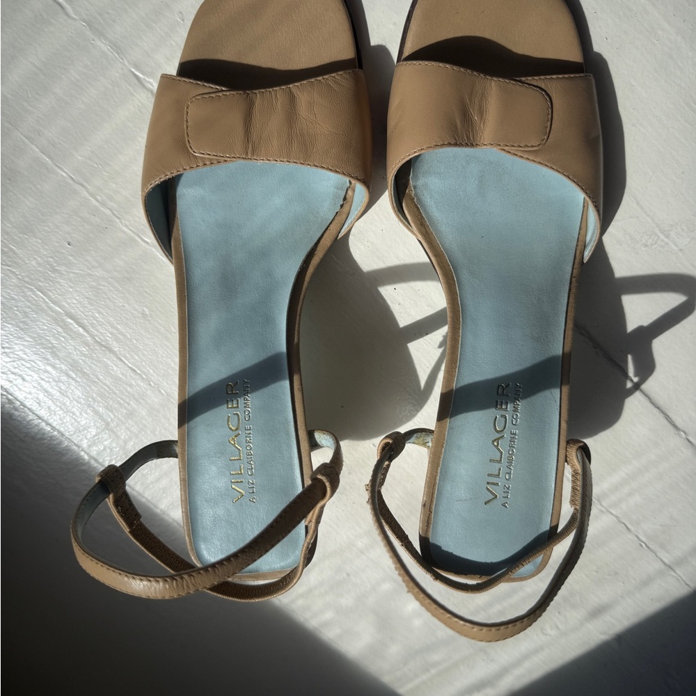 Villager by Liz Claiborne Tan Women's Sandals